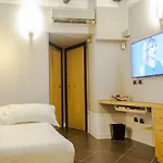 Relais Santa Chiara * ナポリ